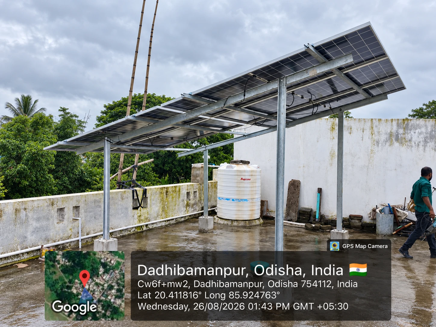 Elevated mounting structure and inverter integration at the 3 kW HELLOCON residential project in Dadhibamanpur