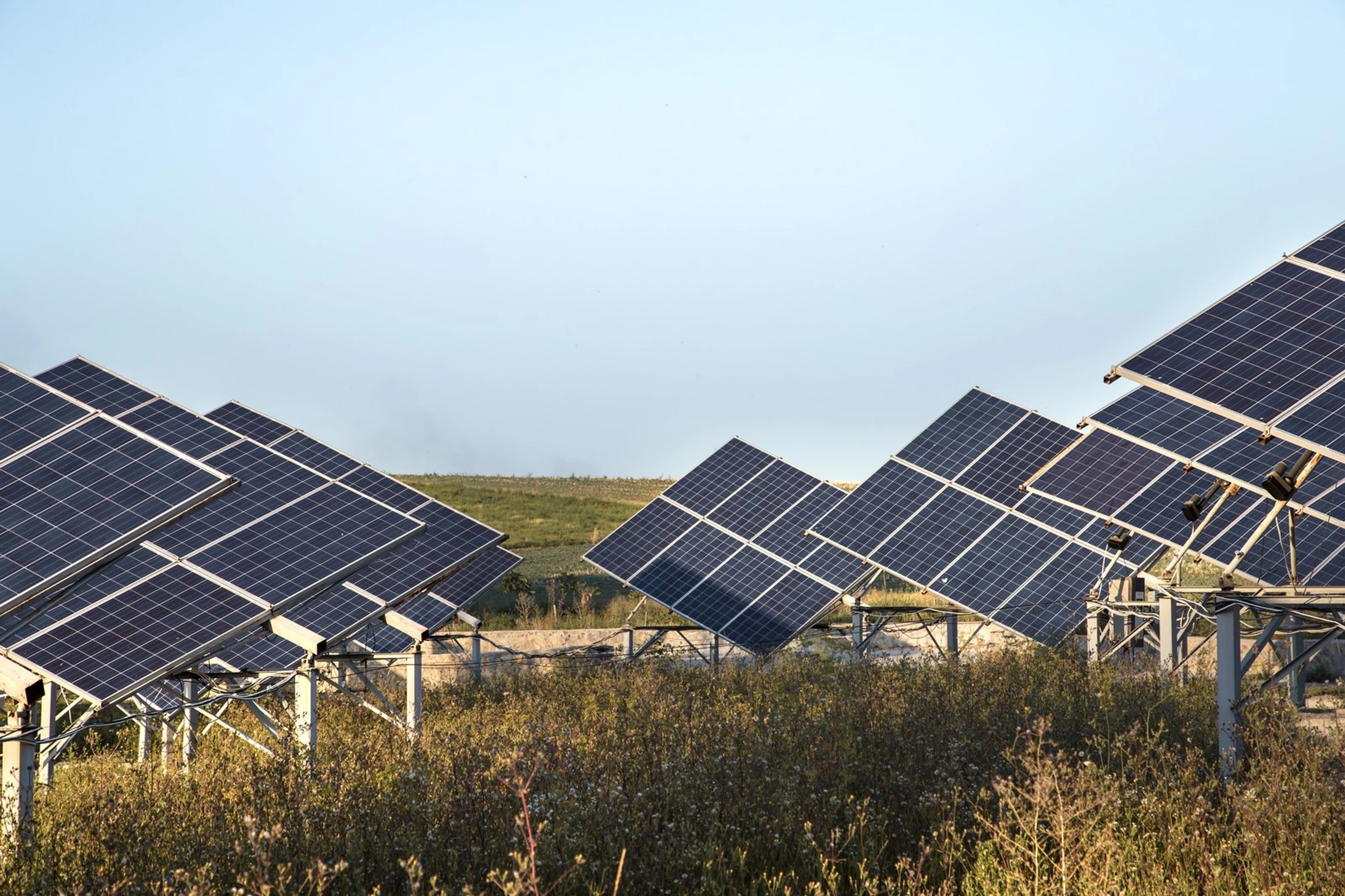 Illustrative commercial & industrial solar application from the existing website gallery